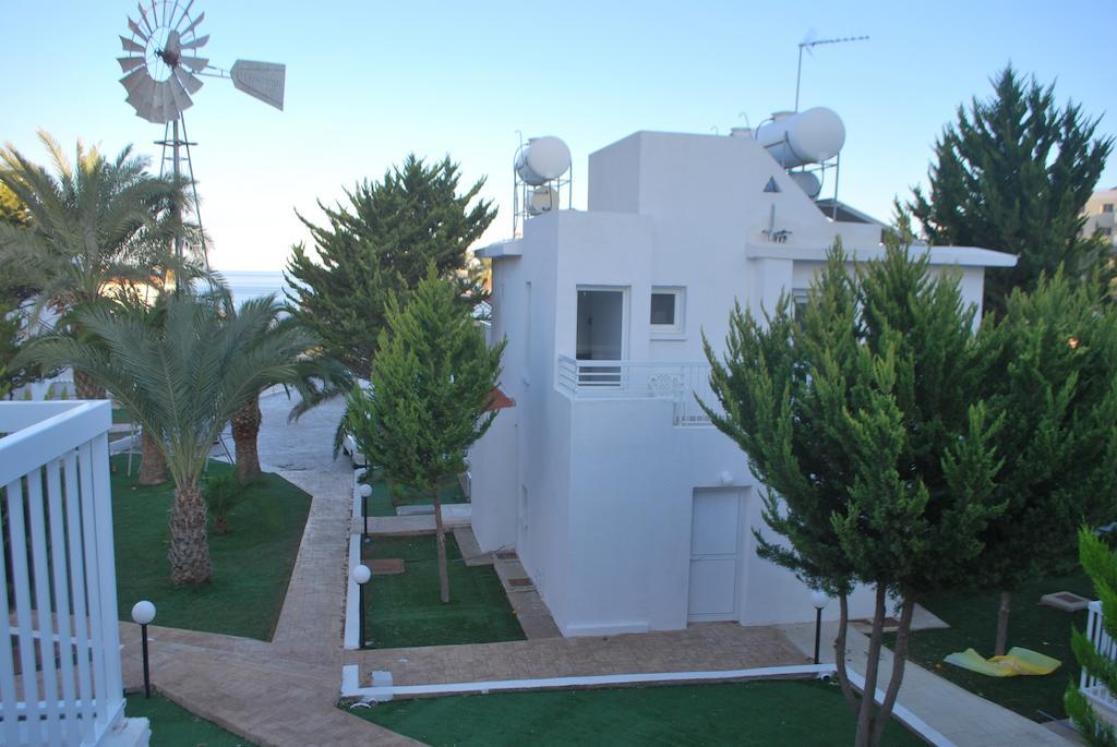 Flisvos Beach Apartments Protaras Quarto foto